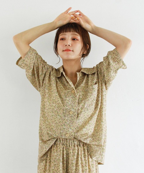 Crisp（クリスプ）の「花柄オーバーシャツ（シャツ/ブラウス・レディース・ブラック/ブルー/イエロー・FREE）」の19枚目の写真