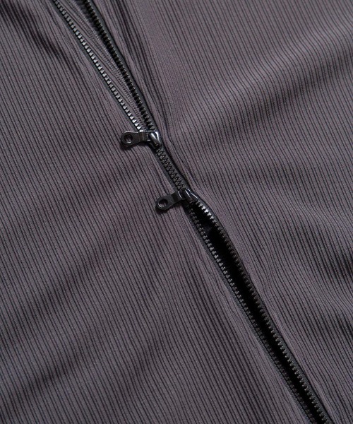 NO ID.(ノーアイディ)の「mj9407- 3WAYリブZIPポンチョ(ポンチョ・メンズ・アイボリー/ブラック/グレー・ONE SIZE)」の21枚目の写真