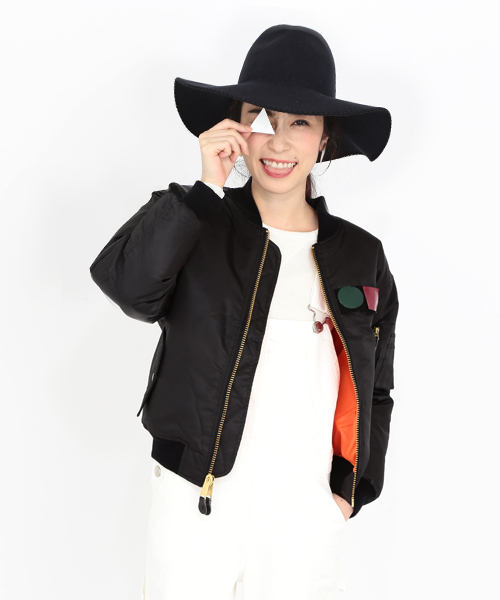 Ray BEAMS（レイビームス）の「TOGA Odds&Ends×Ray BEAMS / 別注 ラバー MA-1（ミリタリージャケット・レディース・ブラック/カーキ・ONE SIZE）」の21枚目の写真