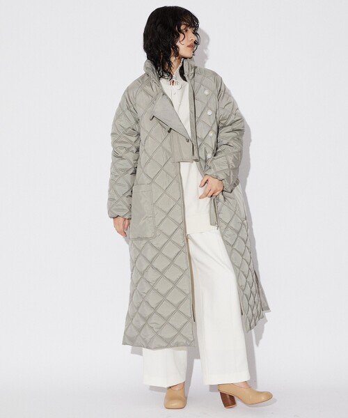 Firsthand（ファーストハンド）の「Firsthand/ファーストハンド リサイクルキルトロングコート / キルトダウンコート / キルティング / 中綿ダウンジャケット（ダウンジャケット/コート・レディース・オリーブ/ブラック・FREE）」の11枚目の写真