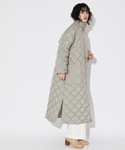 Firsthand（ファーストハンド）の「Firsthand/ファーストハンド リサイクルキルトロングコート / キルトダウンコート / キルティング / 中綿ダウンジャケット（ダウンジャケット/コート・レディース・オリーブ/ブラック・FREE）」の20枚目の写真