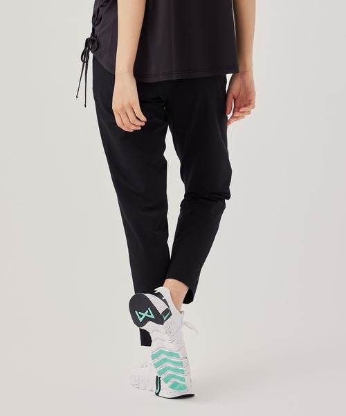 NERGY(ナージー)の「【UV】ストレッチ美脚パンツ(その他パンツ・レディース・ベージュ/ブラック・M/S)」の8枚目の写真