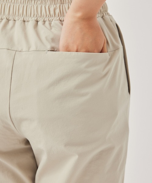 NERGY(ナージー)の「【UV】ストレッチ美脚パンツ(その他パンツ・レディース・ベージュ/ブラック・M/S)」の9枚目の写真