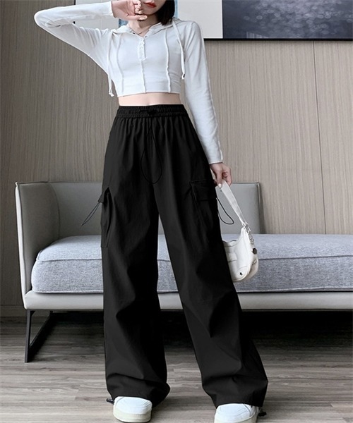 FREE STYLISTS(フリー スタイリスト)の「サイドポケット裾ドローコードワイドカーゴパンツ(カーゴパンツ・レディース・チャコールグレー/ブラック/カーキ/カーキオリーブ/レッド・2XL/XL/M/S/L)」の6枚目の写真