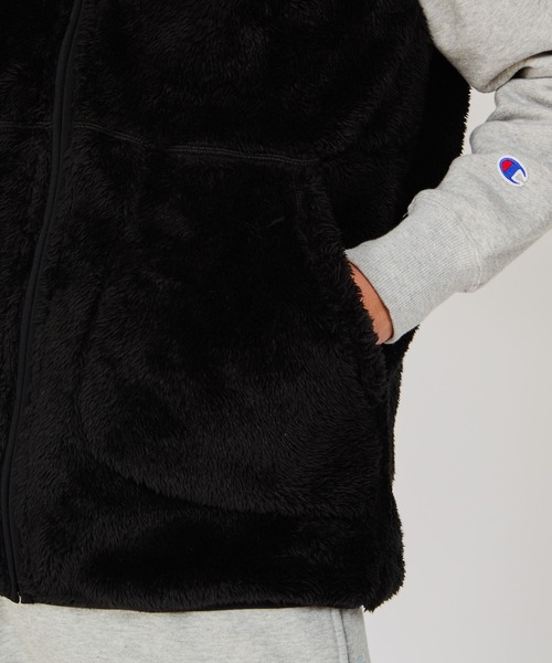 Champion(チャンピオン)の「【Champion/チャンピオン】メンズ ベーシック ジップベスト(ベスト・メンズ・ブラック/ダークグリーン/ブルー系その他/ベージュ/チャコール/ネイビー/ブラウン・LARGE/MEDIUM/X-LARGE)」の12枚目の写真
