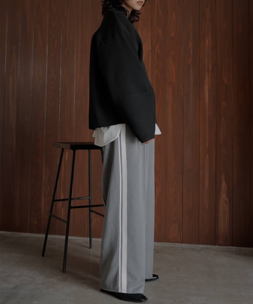 hellam（へラム）の「TRツイル/ピンストライプサイドラインタックパンツ（スラックス・レディース・ブラック/グレー/グレイッシュベージュ/グレー系・FREE）」の22枚目の写真