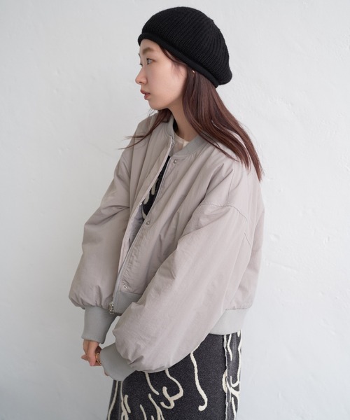 Kastane(カスタネ)の「【S.Lサイズ】ナイロンMA-1ブルゾン(MA-1・レディース・ライトグレー/サックスブルー/ブラック・S/L)」の8枚目の写真