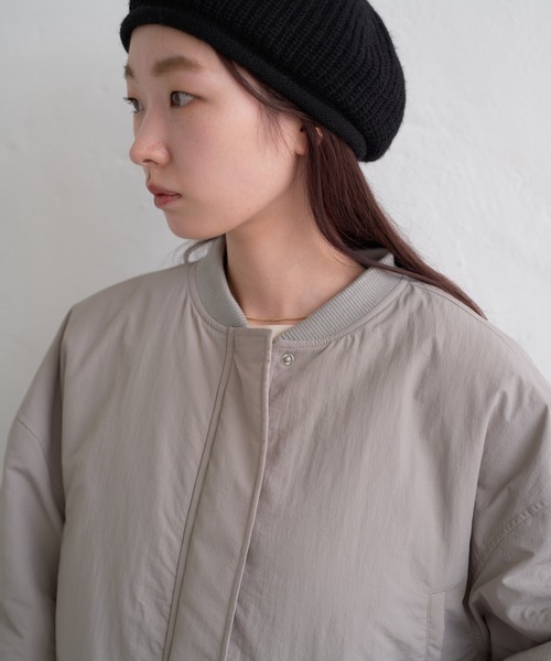 Kastane(カスタネ)の「【S.Lサイズ】ナイロンMA-1ブルゾン(MA-1・レディース・ライトグレー/サックスブルー/ブラック・S/L)」の19枚目の写真