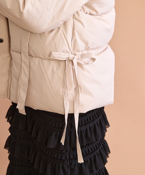 paravion（パラビオン）の「サイドリボン中綿ダウンコート（ダウンジャケット/コート・レディース・アイボリー・FREE）」の2枚目の写真