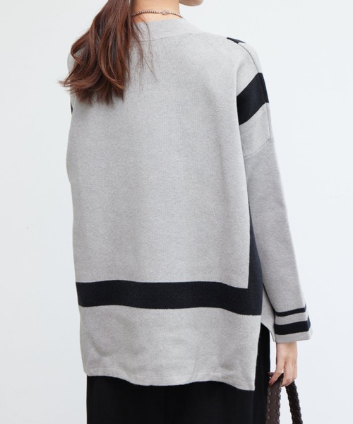 Chez toi（シェトワ）の「配色ラインポンチョニット（ニット/セーター・レディース・ブラック/グレー/ブルー・FREE）」の10枚目の写真