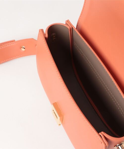 INTERPLANET(インタープラネット)の「ワイドベルトミニショルダーバッグ(ショルダーバッグ・レディース・ブラック/ホワイト/オレンジ・フリー)」の12枚目の写真