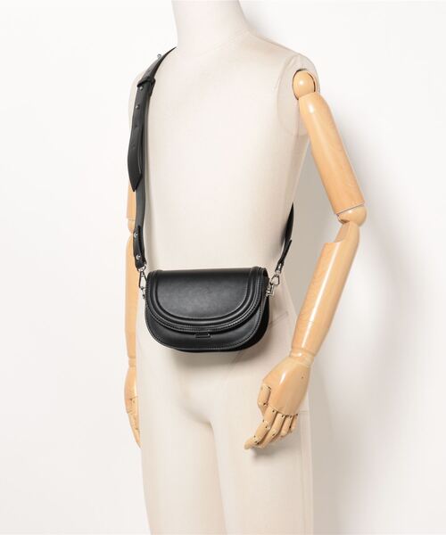 INTERPLANET(インタープラネット)の「ワイドベルトミニショルダーバッグ(ショルダーバッグ・レディース・ブラック/ホワイト/オレンジ・フリー)」の19枚目の写真