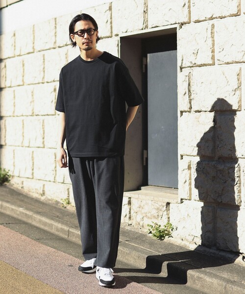 Lee(リー)の「Lee × B:MING by BEAMS / 別注 Freeasy リネン ライク パンツ(その他パンツ・メンズ・チャコールグレー/ベージュ・ONE SIZE)」の4枚目の写真