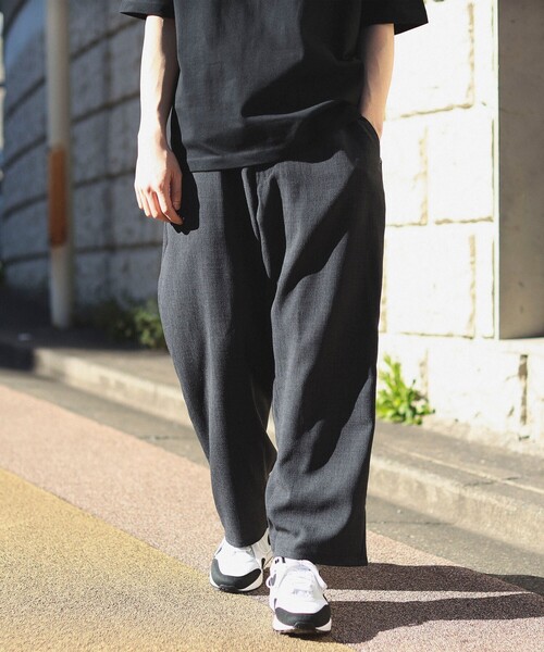 Lee(リー)の「Lee × B:MING by BEAMS / 別注 Freeasy リネン ライク パンツ(その他パンツ・メンズ・チャコールグレー/ベージュ・ONE SIZE)」の7枚目の写真