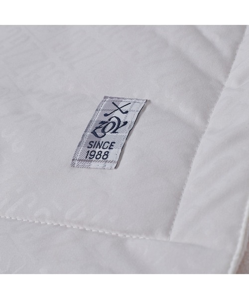 【セール】《ZOY》UNISEX ロゴエンボス 中綿ブランケット（ブランケット）｜ZOY（ゾーイ）