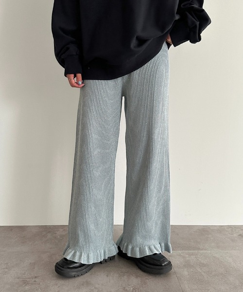 apres jour mignon(アプレジュールミニョン)の「ラメニットフリルパンツ【ZOZOTOWN限定アイテム】(その他パンツ・レディース・ブルー/ネイビー/パープル/ブラック/アイボリー・X-LARGE/MEDIUM/SMALL)」の4枚目の写真
