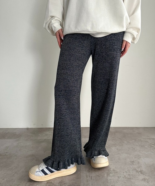 apres jour mignon(アプレジュールミニョン)の「ラメニットフリルパンツ【ZOZOTOWN限定アイテム】(その他パンツ・レディース・ブルー/ネイビー/パープル/ブラック/アイボリー・X-LARGE/MEDIUM/SMALL)」の22枚目の写真