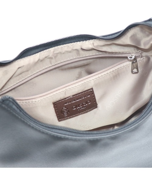 GUSCIO(グッシオ)の「【グッシオベーシック】ワンハンドルハーフムーンバッグ(トートバッグ・レディース・アイボリー/ブラック/シルバー/ダークブラウン・FREE)」の11枚目の写真