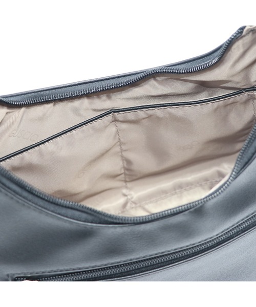 GUSCIO(グッシオ)の「【グッシオベーシック】ワンハンドルハーフムーンバッグ(トートバッグ・レディース・アイボリー/ブラック/シルバー/ダークブラウン・FREE)」の10枚目の写真