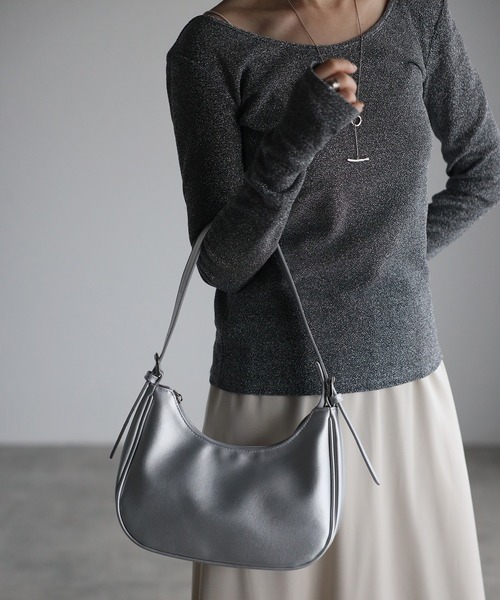 GUSCIO(グッシオ)の「【グッシオベーシック】ワンハンドルハーフムーンバッグ(トートバッグ・レディース・アイボリー/ブラック/シルバー/ダークブラウン・FREE)」の21枚目の写真