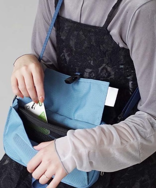 anello(アネロ)の「TOY TOTE2 MINI SHOULDER BAG(ショルダーバッグ・レディース・ブラック/ライトグレー/グレイッシュブルー/ピンク/グレイッシュベージュ/ダークネイビー・-)」の17枚目の写真