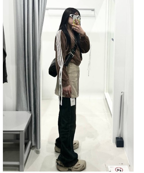 3.3 Field Trip （3.3フィールドトリップ）の「3.3 Field Trip／ステッチミニスカート 2101903（スカート・レディース・ブラック/グレー/ベージュ・FREE）」の10枚目の写真