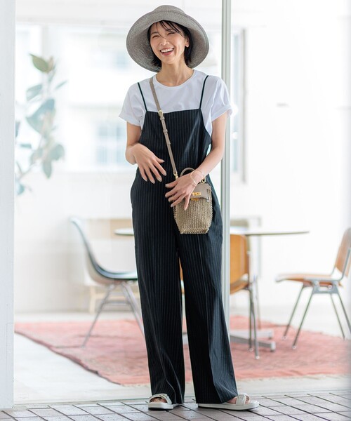 23区(ニジュウサンク)の「【洗える】ALBINIコーコラン シャツテール Tシャツ(Tシャツ/カットソー・レディース・ブラック系/ブルー系/ベージュ系/ホワイト系・32)」の19枚目の写真