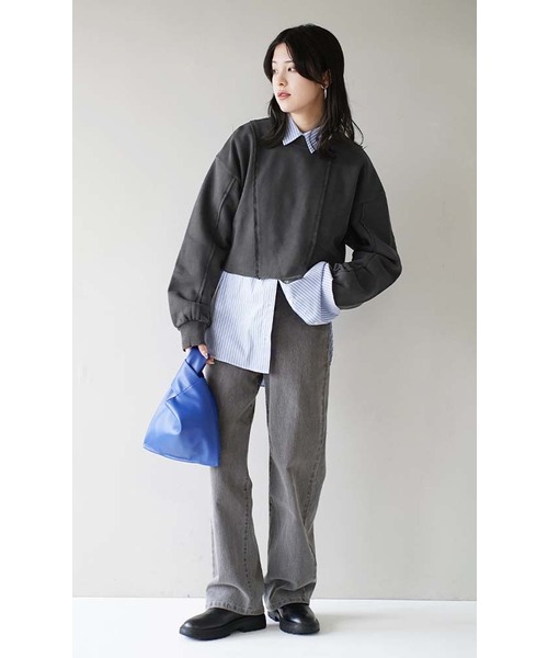 e-zakkamania stores（イーザッカマニアストアーズ）の「ダメージ ショートスウェット プルオーバー（スウェット・レディース・チャコール/ブルー・フリー）」の3枚目の写真