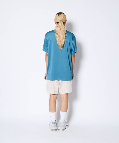 AKTR(アクター)の「AKTR SEASONAL AKTR LOGO SPORTS TEE(アクター シーズナル アクター ロゴ スポーツティー)(Tシャツ/カットソー・メンズ・パープル/ブルー/ベージュ系・MEDIUM/LARGE/X-LARGE/XX-LARGE)」の20枚目の写真
