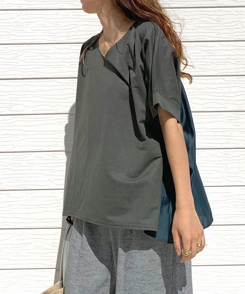 Q（キュー）の「シアードッキングトップス（Tシャツ/カットソー・レディース・グレー/オリーブ/ホワイト・MEDIUM）」の7枚目の写真