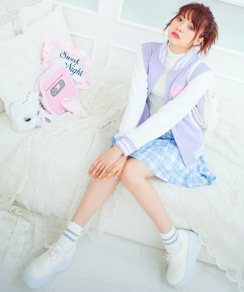 WEGO（ウィゴー）の「WEGO/リブハイネックニット（ニット/セーター・レディース・ネイビー/イエロー系その他/ライトパープル/ホワイト系その他/杢グレー/ブラック/サックスブルー/ワイン/カーキ/オフホワイト・FREE）」の12枚目の写真