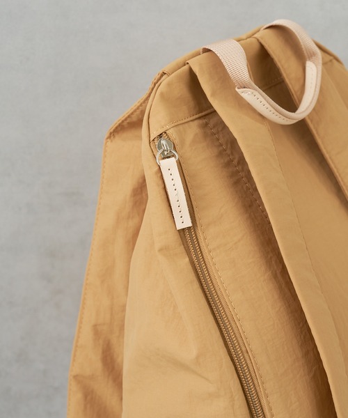 EARTH MADE（アースメイド）の「LIGHT NYLON RUCK（バックパック/リュック・レディース・ベージュ/ブラック/グレー・0）」の9枚目の写真