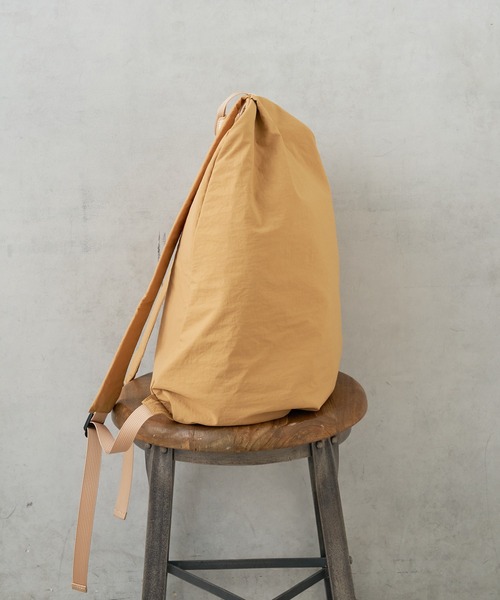 EARTH MADE（アースメイド）の「LIGHT NYLON RUCK（バックパック/リュック・レディース・ベージュ/ブラック/グレー・0）」の10枚目の写真