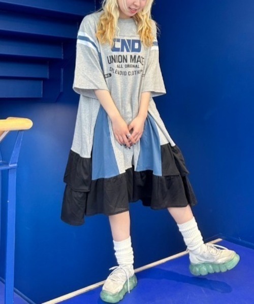 Candy Stripper（キャンディストリッパー）の「CND MESH SWTCHED ワンピース（ワンピース・レディース・ブラック/ヘザーグレー/ライトグレー・2）」の3枚目の写真