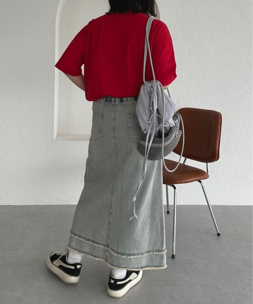 kutir(クティール)の「アソートリボンロゴTシャツ(Tシャツ/カットソー・レディース・レッド/レッド系その他/ブルー系その他/ライトブルー/チャコールグレー/ブラック系その他・FREE)」の11枚目の写真