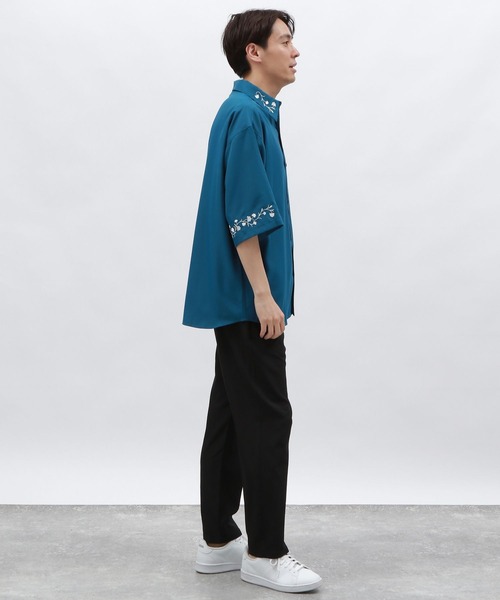 LAKOLE(ラコレ)の「フラワー刺繍シャツ半袖 / 128339(シャツ/ブラウス・メンズ・チャコール/ベージュ/ライトグレー/ブルー・MEDIUM/LARGE/X-LARGE)」の21枚目の写真