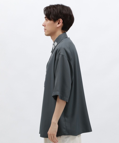 LAKOLE(ラコレ)の「フラワー刺繍シャツ半袖 / 128339(シャツ/ブラウス・メンズ・チャコール/ベージュ/ライトグレー/ブルー・MEDIUM/LARGE/X-LARGE)」の16枚目の写真