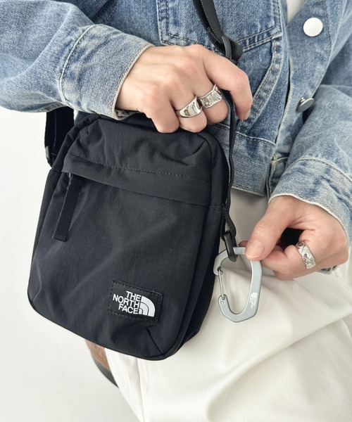 kaoyorinakami logo carabiner 即完売　再販無し kaoyorinakami logo carabiner 即完売 再販無し - メルカリ