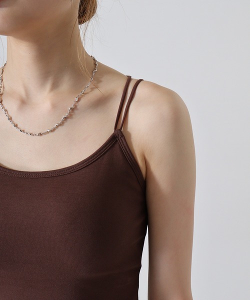 Y/lim(イリム)の「カップ付きバッククロスストラップキャミソール(キャミソール・レディース・ブラック/オフホワイト/グレー/ブラウン/ブラック系・FREE)」の17枚目の写真