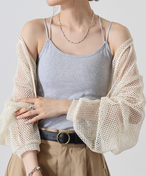 Y/lim(イリム)の「カップ付きバッククロスストラップキャミソール(キャミソール・レディース・ブラック/オフホワイト/グレー/ブラウン/ブラック系・FREE)」の10枚目の写真