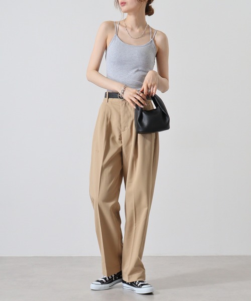 Y/lim(イリム)の「カップ付きバッククロスストラップキャミソール(キャミソール・レディース・ブラック/オフホワイト/グレー/ブラウン/ブラック系・FREE)」の8枚目の写真