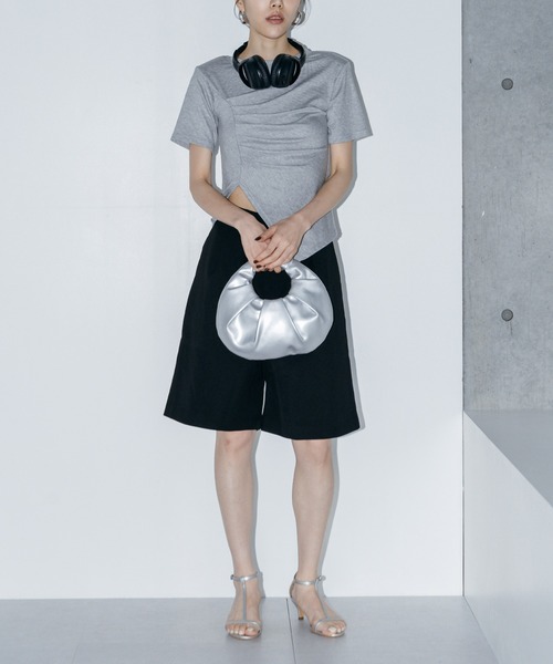 LIENCOEUR（リアンクール）の「アシンメトリーギャザーTシャツ（Tシャツ/カットソー・レディース・ホワイト/ブラック/グレー・FREE）」の19枚目の写真