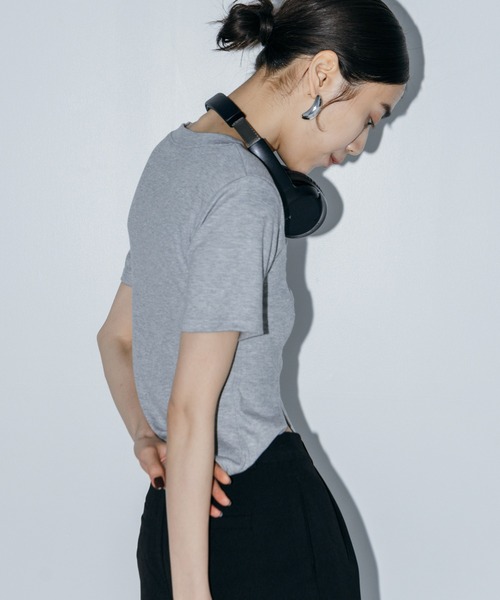 LIENCOEUR（リアンクール）の「アシンメトリーギャザーTシャツ（Tシャツ/カットソー・レディース・ホワイト/ブラック/グレー・FREE）」の20枚目の写真