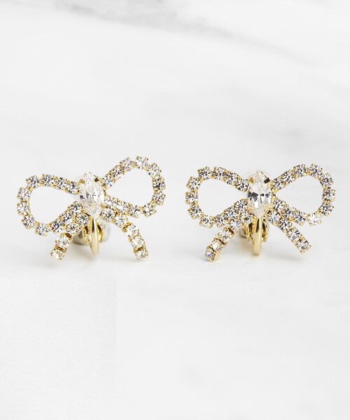 TOCCA(トッカ)の「GLITTER RIBBON EARRINGS イヤリング(イヤリング・レディース・ゴールド系/ブラック系/ホワイト系・F)」の3枚目の写真