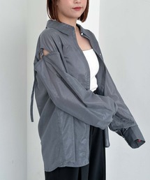 ショルダーベルトシャイニーシャツ