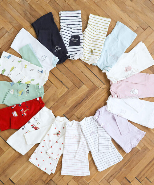 SLAP SLIP(スラップスリップ)の「【スララク/防汚加工】いろいろデザイン長袖Tシャツ(80~130cm)(Tシャツ/カットソー・キッズ・パープル/イエロー/グリーン系その他/ホワイト/レッド/ピンク/グリーン/ホワイト系その他/パープル系その他/レッド系その他/オフホワイト/ブルー/ブラック系その他/ホワイト系その他2/ブラック/ピンク系その他・130cm/80cm/90cm/110cm/100cm/120cm)」の17枚目の写真