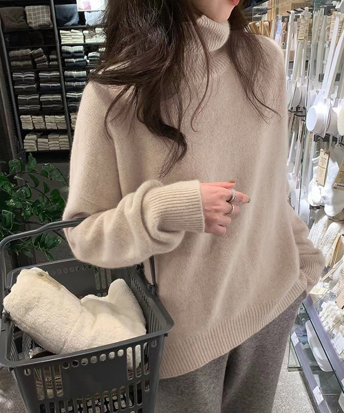 Stone  '21 Ghost ベージュ ニット タートルネック Stone '21 Ghost ベージュ ニット タートルネック STONE ISLAND