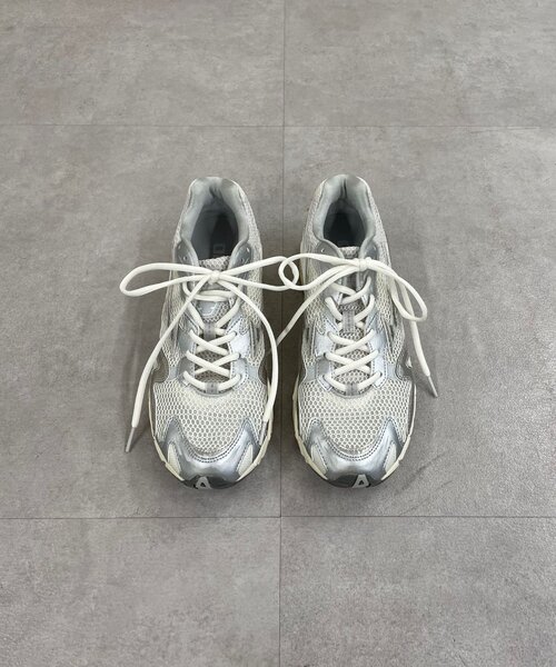 Omekashi(オメカシ)の「MIZUNO WAVE RIDER スニーカー(スニーカー・レディース・シルバー/ライム・23cm/24cm/25cm)」の4枚目の写真
