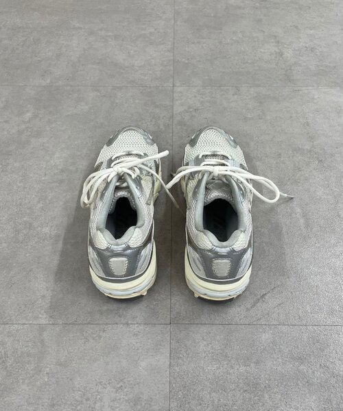 Omekashi(オメカシ)の「MIZUNO WAVE RIDER スニーカー(スニーカー・レディース・シルバー/ライム・23cm/24cm/25cm)」の6枚目の写真