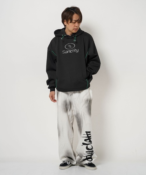 1111clothing(ワンフォークロージング)の「パイピング メタルプリント パーカー / Piping Metal Printed Hoodie(パーカー・メンズ・ブラック/オフホワイト・M/L)」の19枚目の写真